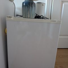 Mini tabletop fridge / freezer 46l