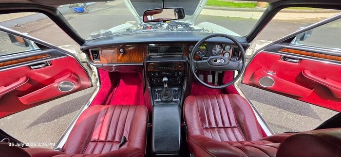 Jaguar XJ 1980 (Perfect wedding car)