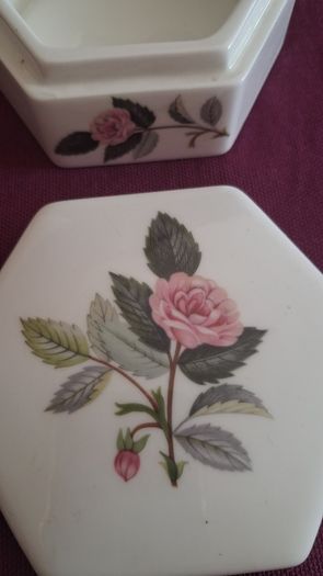 Wedgewood trinket box