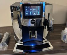 Jura S8 Chrome Coffee Machine  Excellent Condition