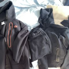 nike tech fleece