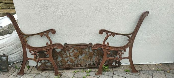 Garden bench