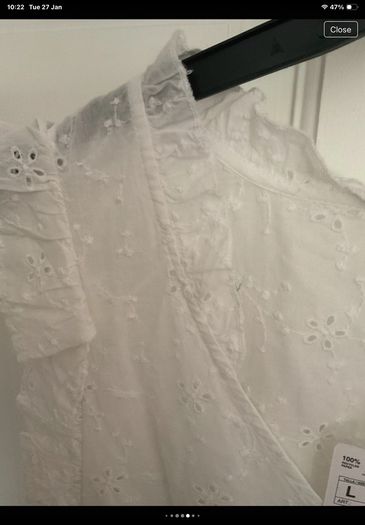 top Bnwt Stradivarius white broderie Anglaise size large summer top