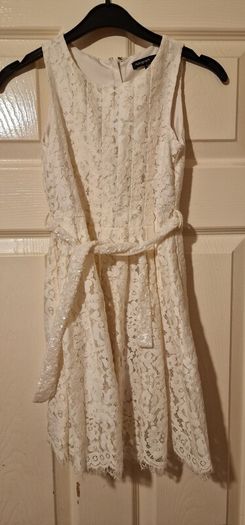 girl dress