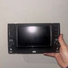 Volkswagen Golf/Passat Radio Screen