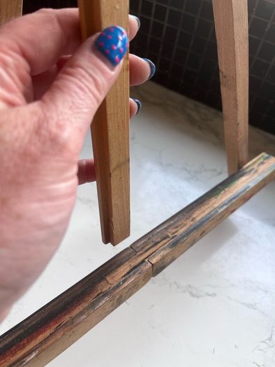 Easel