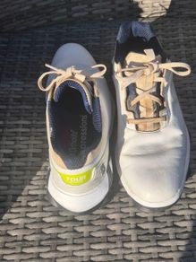 golf shoes