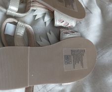 Girls sandals