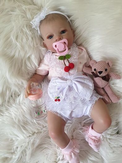 Reborns By Laura.  Sophie Is Back!! 20inch Heavy, Weighted Reborn Doll.  Welcome To View