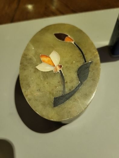Trinket box
