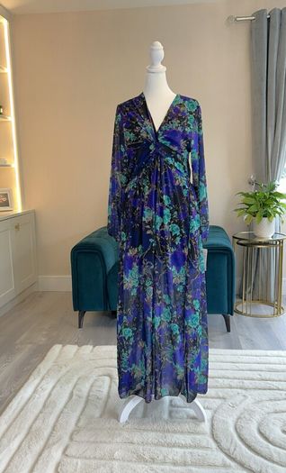 Brand-new Jenny Wren Ladies Floral Long-sleeve Dress