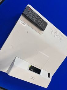 Hitachi Ultra Short Throw Projector