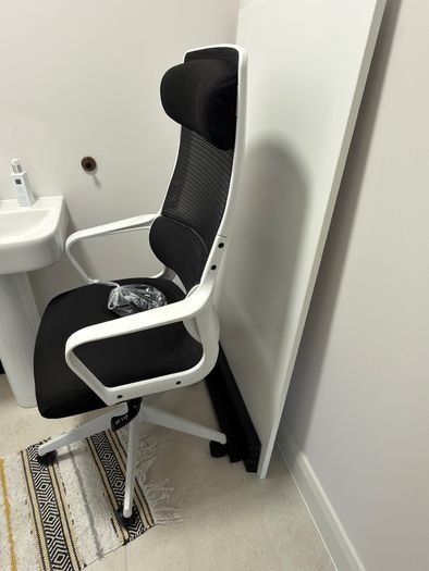 Ergonomic chair