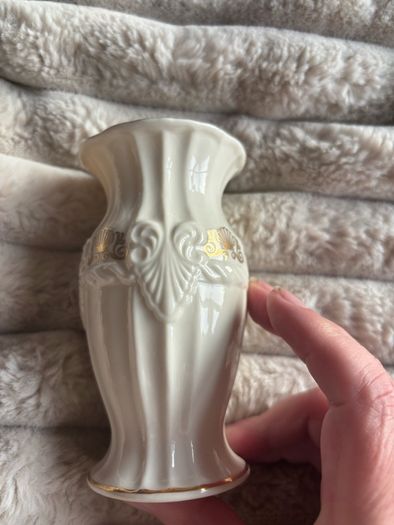 Vintage Belleek Ireland Georgian Shell Porcelain Vase (Gold Trim & Pink Accents) 1990s