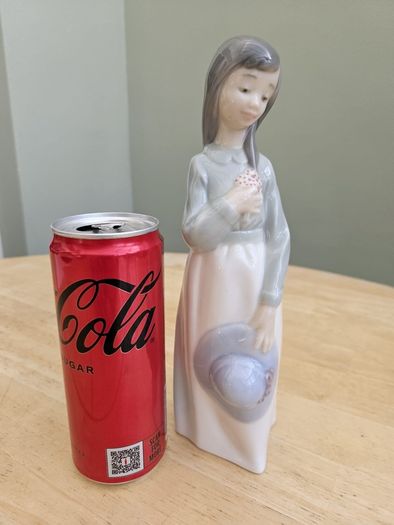 Nao By Lladro Figurine