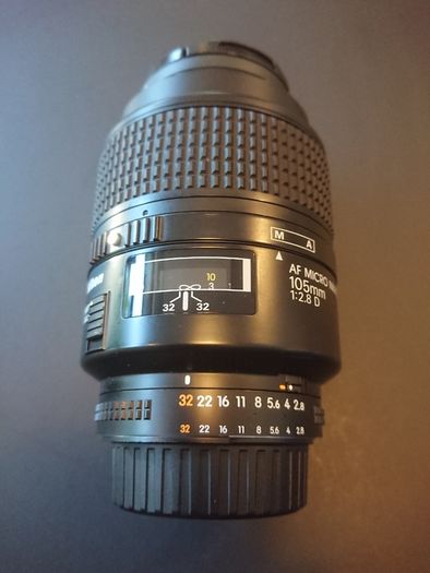 Nikon Macro Lens (new)
