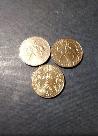 Three   Queen Elizabeth   Crowns