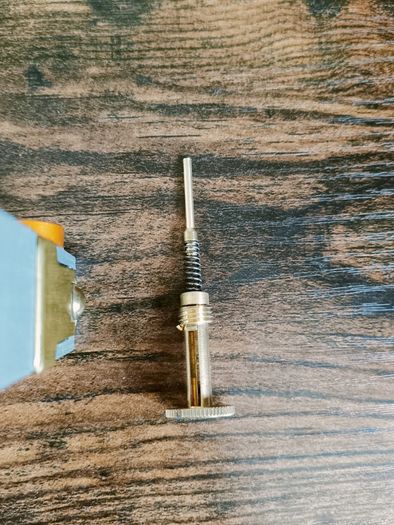 Fuel-less and Flame-less pocket cigarette lighter