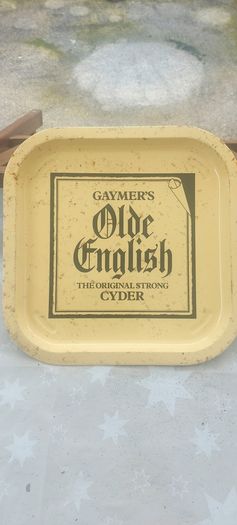 Gaymer's olde cyder English drinks metal tray,,used condition see pictures for condition nice condition, sold as is,,price includes post to anywhere in Ireland thank you.