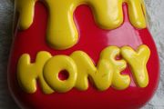 Vintage musical Honey Bear (reduced )