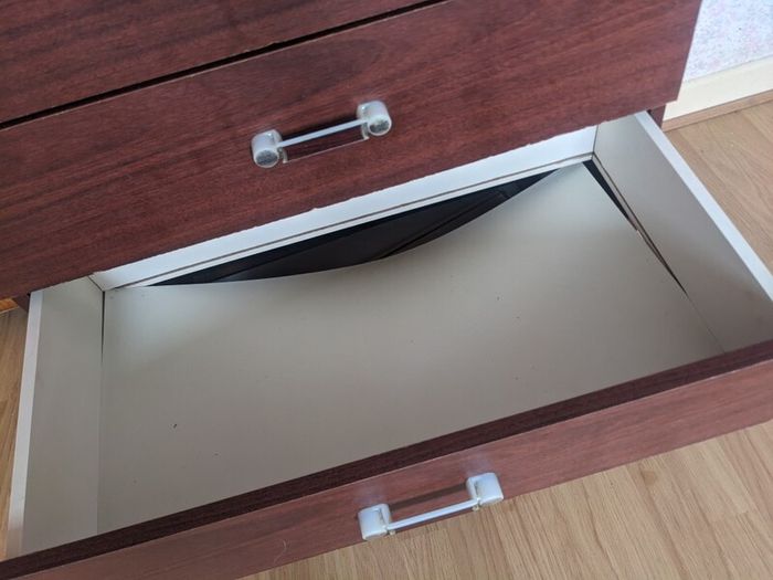 Bedroom Chest of drawers