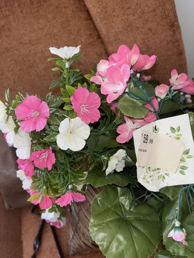 Brand new Artificial hanging basket