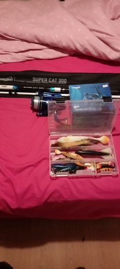kamasaki big spinning rod combo plus savage gear lures
