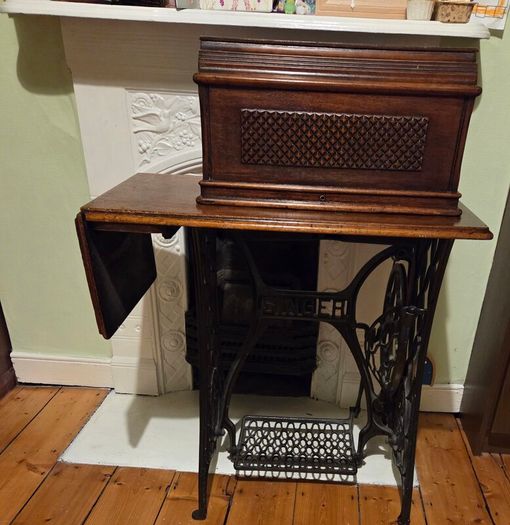 Singer sewing machine