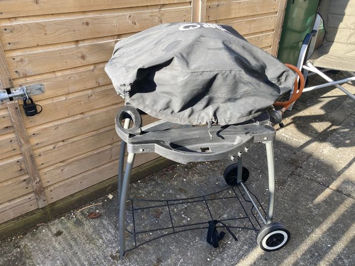 Weber Gas BBQ with barbecue cover cart gas bottle and connector