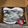 Onclouds, asics , sauconys Image 6