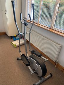 Cross Trainer