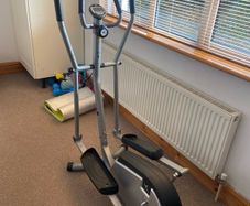 Cross Trainer