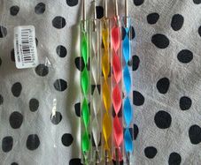 Nail dotting tool