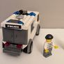 Lego Town City Police - Prisoner Transport - set  7245-1 - released 2005 Image 3