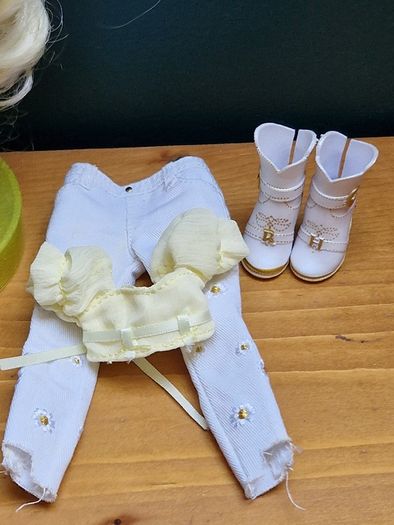 2 Rainbow High Shadow High Doll Bundle
