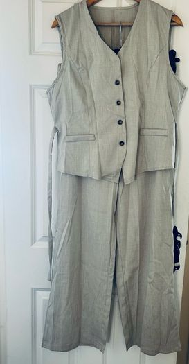 Waistcoat/ trousers Grey in colour size 16