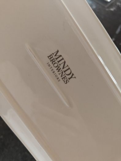 Serving plates