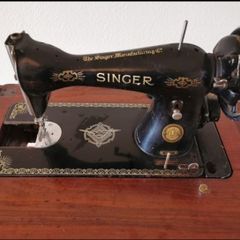 Vintage Singer Sewing Machine