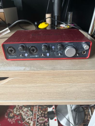 Focusrite Scarlett 2i4