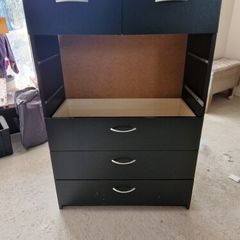 Black Chest of Drawers