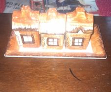 Beautiful Old Price 4 Piece COTTAGE WARE Cruet Set, Salt, Pepper and Mustard, postage available or collection