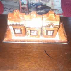 Beautiful Old Price 4 Piece COTTAGE WARE Cruet Set, Salt, Pepper and Mustard, postage available or collection
