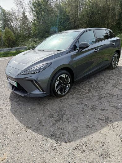 Mg4 trophy 150kw 64kwh long range