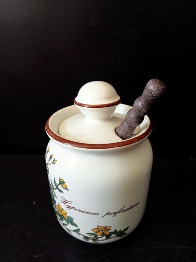 Villeroy & Boch Botanica Mustard Jar and Spoon