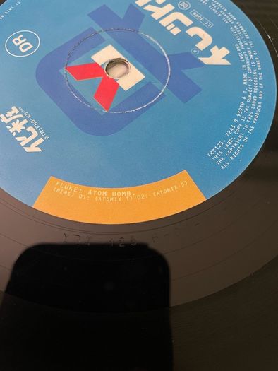 Fluke - Atom Bomb - 12" Vinyl Single - 1996 Circa Recordings YRT125