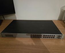 HPe 1820 series switch - J9980A