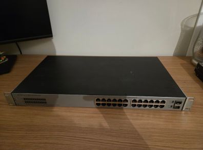 HPe 1820 series switch - J9980A