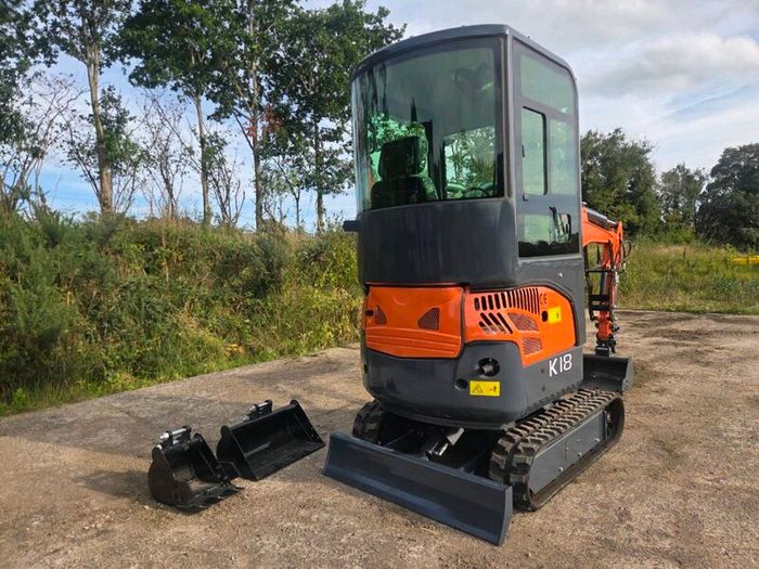 NEW 1.8ton Mini Digger Kubota Powered KGX K18
