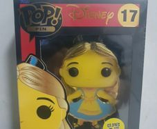 POP PIN Alice in wonderland