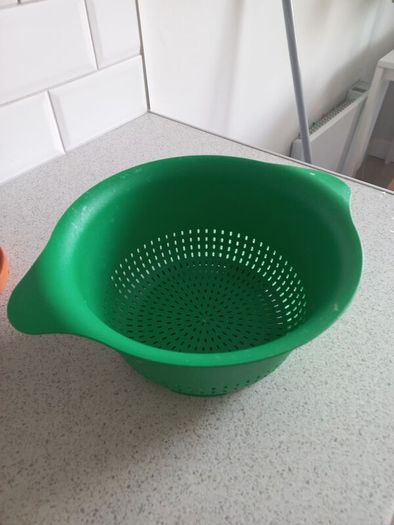 Pasta strainer